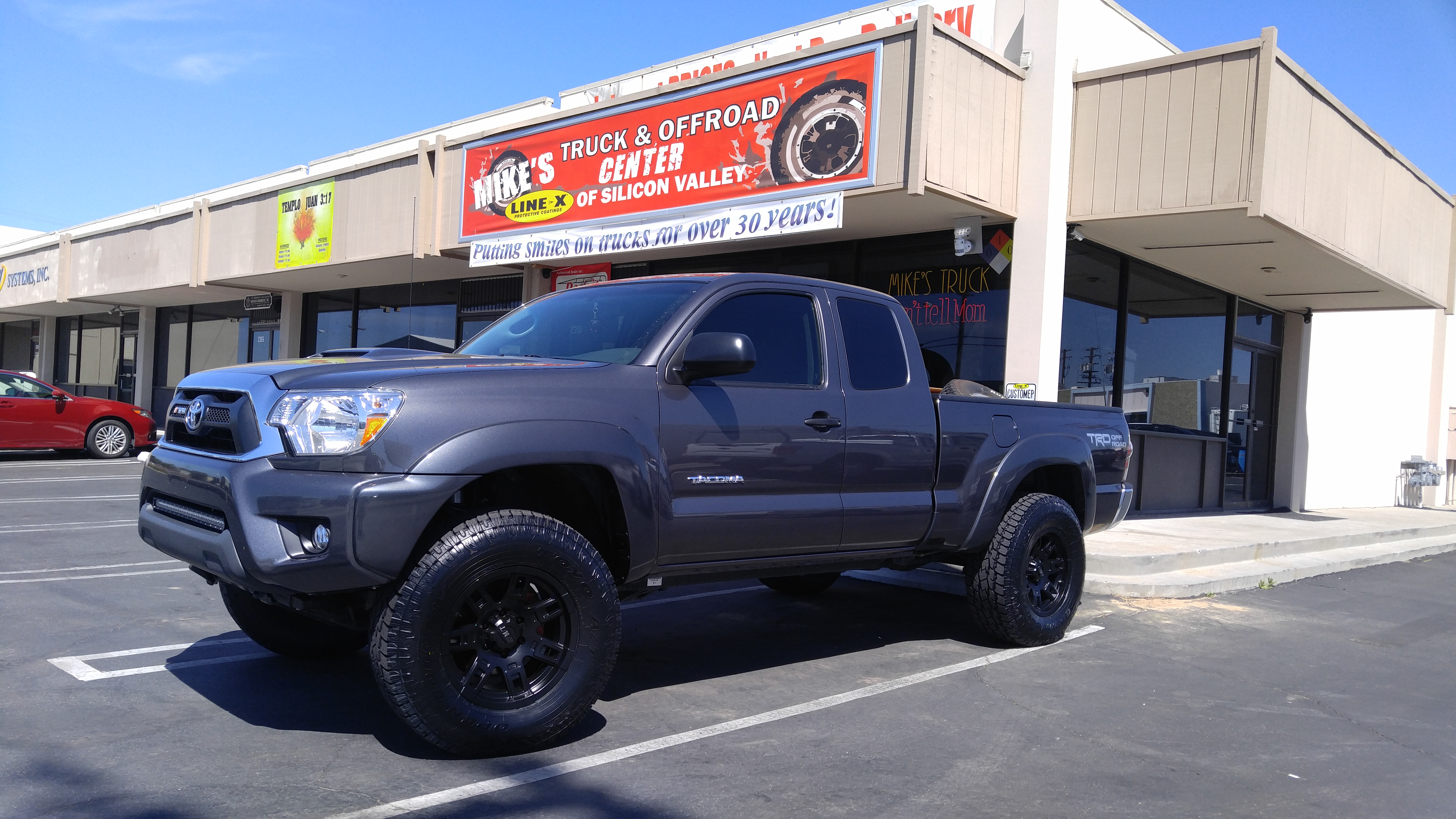2014 Toyota Tundra - Installed 3" Icon Vehicle Dynamics Coil Over Suspension, with factory Rims, 35 X12.50 R20 Cooper