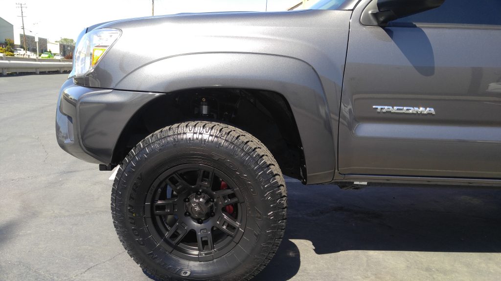 Tacoma with Open Country AT Tires 285/70 R17(33"tall) on Mickey Thompson Side Biter II