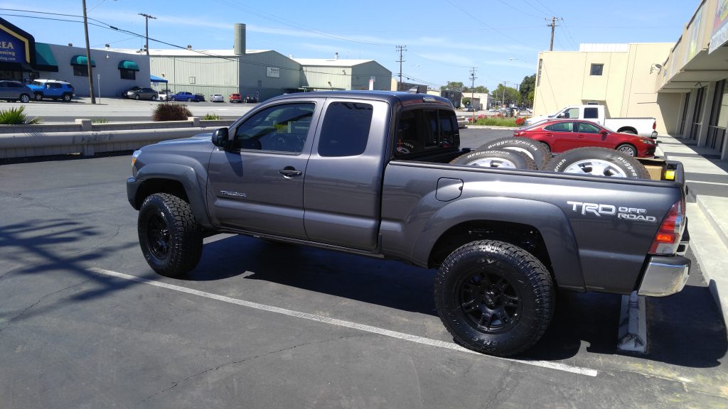 2014 Toyota Tundra - Installed 3" Icon Vehicle Dynamics Coil Over Suspension, with factory Rims, 35 X12.50 R20 Cooper Tirehttp://mikestruck.org/wp/wp-admin/post.php?post=2221&action=edit#s